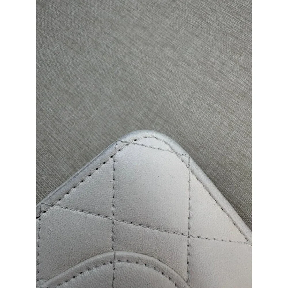 CHANEL offers accented